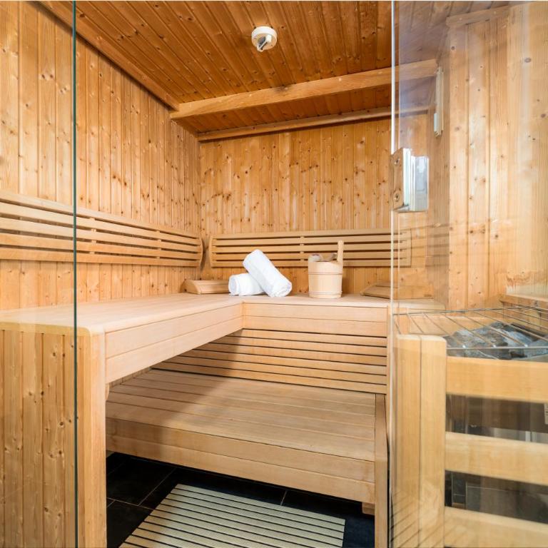 AvenidA Panorama Suites - Penthouse-Suite mit 3 Schlafzimmern und Sauna - 15