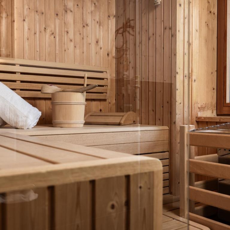 AvenidA Panorama Suites - Penthouse-Suite mit 3 Schlafzimmern und Sauna - 10