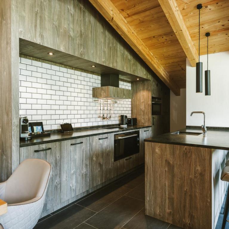 AvenidA Panorama Suites - Penthouse-Suite mit 3 Schlafzimmern und Sauna - 11