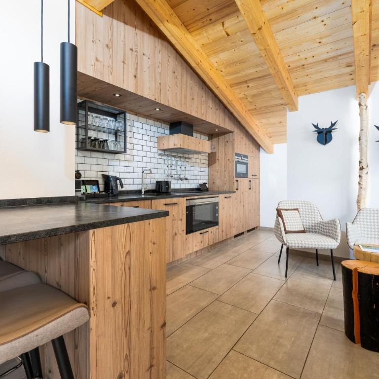 AvenidA Panorama Suites - Penthouse-Suite mit 3 Schlafzimmern und Sauna - 21
