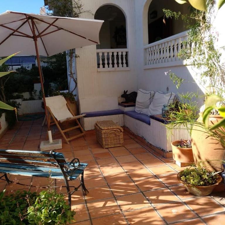Amplio apartamento al lado del mar - Three-Bedroom Apartment - 1
