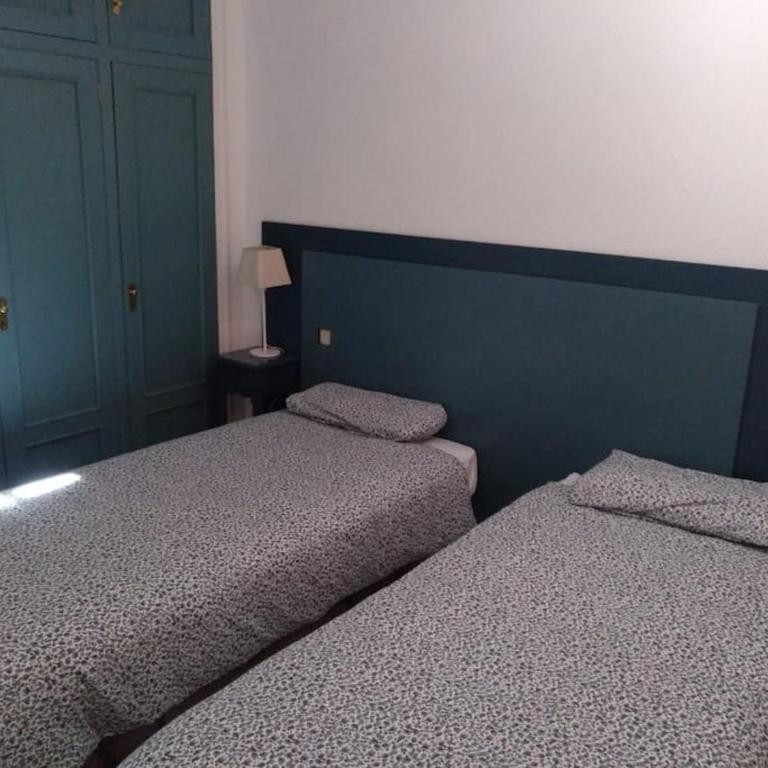 Amplio apartamento al lado del mar - Three-Bedroom Apartment - 7
