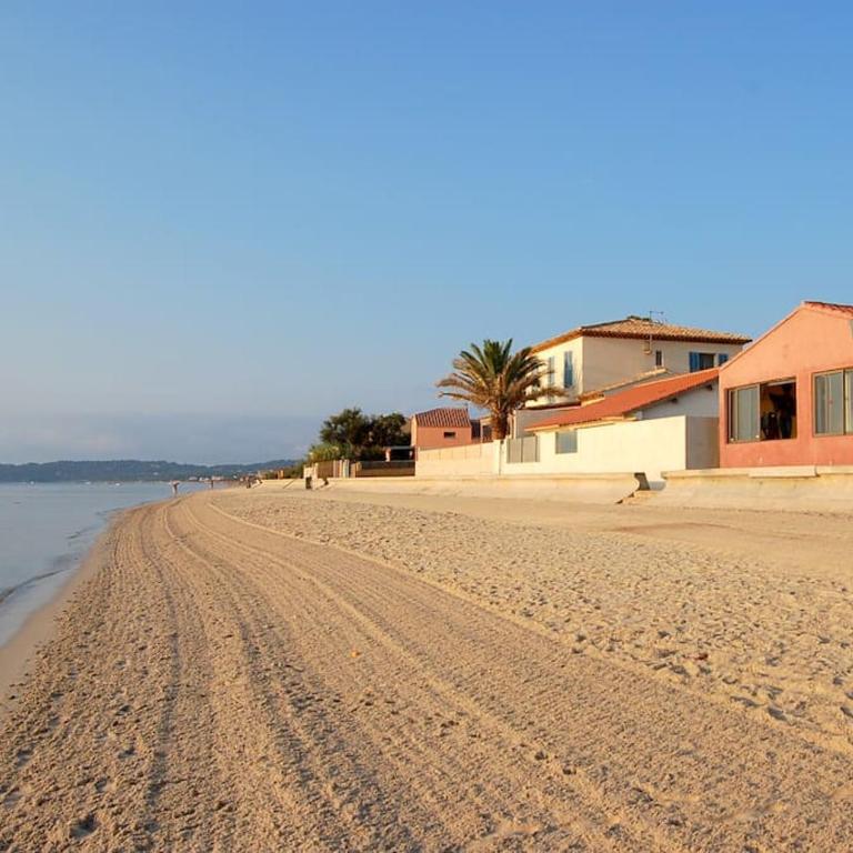 La Cabane des Salants la Capte Presqu'île de Giens - Villa - 36