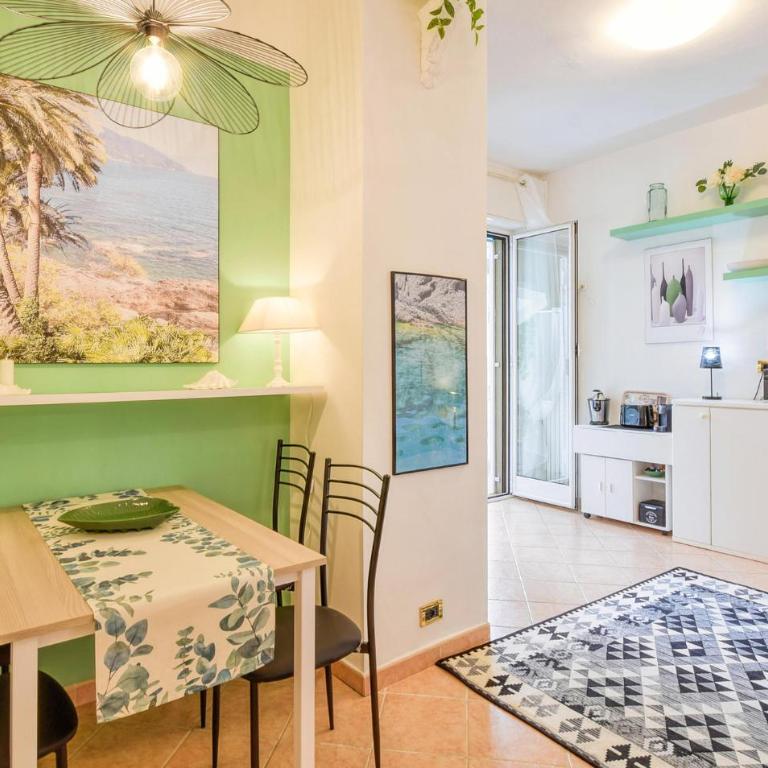 1 Bedroom Cozy Apartment In Nervi - One-Bedroom Apartment - 9