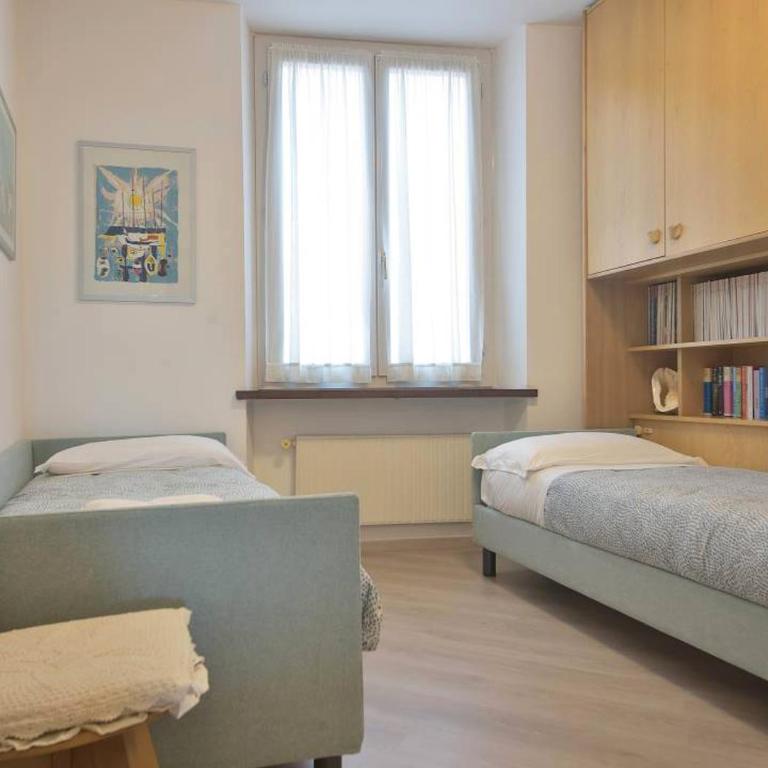 Caprera Flexyrent NO air conditioning - Seafront - Appartamento con 2 Camere da Letto - 65