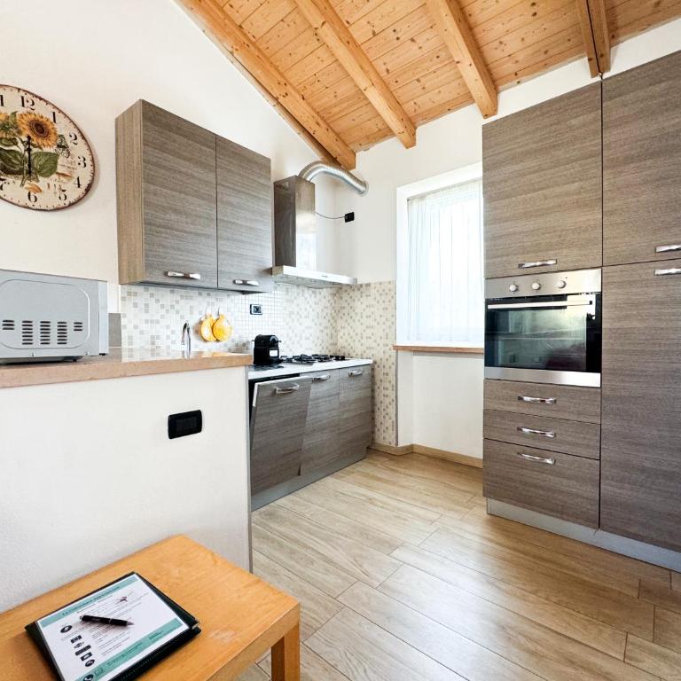 Apartments Colombara Bardolino - Appartamento con 2 Camere da Letto e Vista Giardino - 4