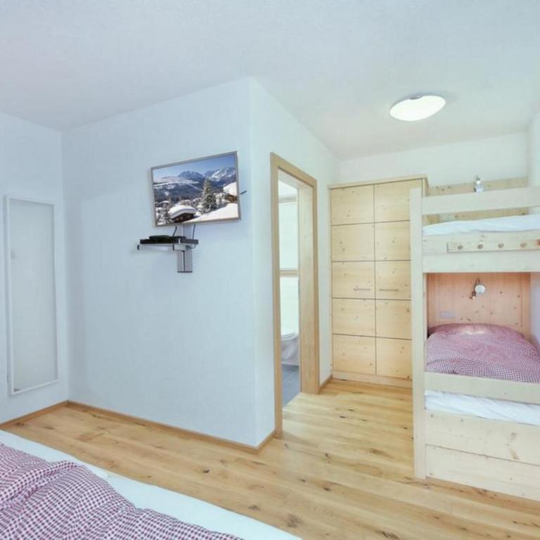 Grünerstein Chalet Jungbrunnen - Ferienhaus - 16