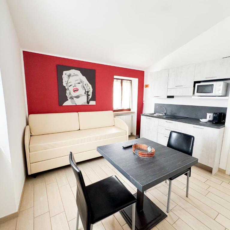 Apartments Colombara Bardolino - Appartamento con 1 Camera da Letto e Vista Lago - 1