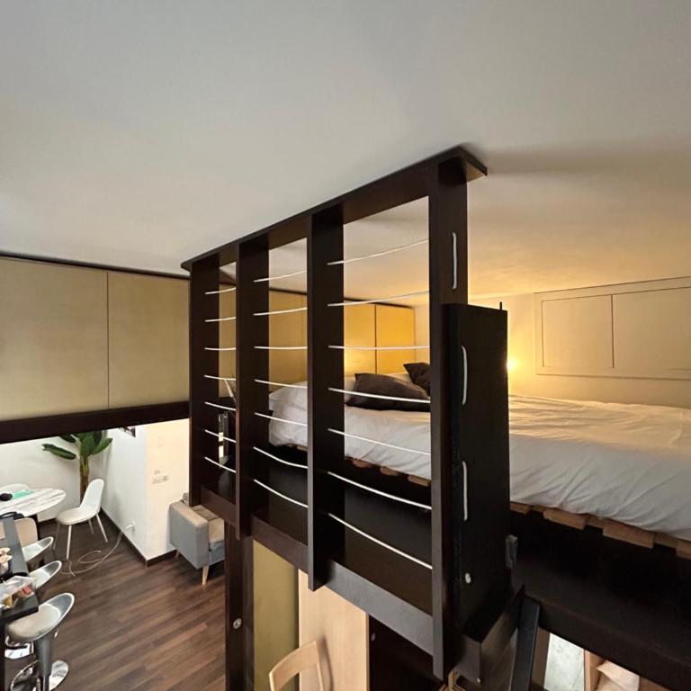 Candelor House - Apartment & Garden Trastevere - Deluxe Two-Bedroom Apartment with Garden View - 19