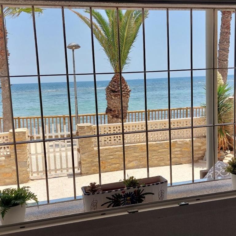 CHALET A 5 METROS DEL MAR.Wifi gratis - Three-Bedroom Apartment - 35