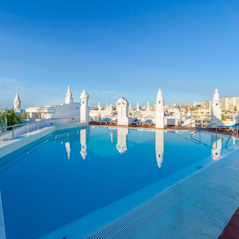 Atico dentro de la Isla Puerto Marina - Holiday Rentals Apartment - Three-Bedroom Apartment - 42