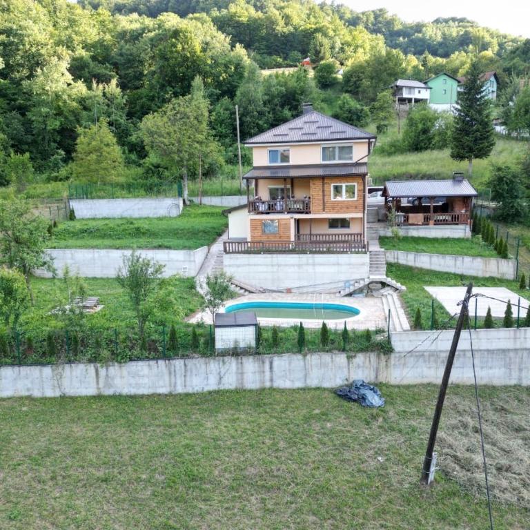 Happy House - Vila - 1