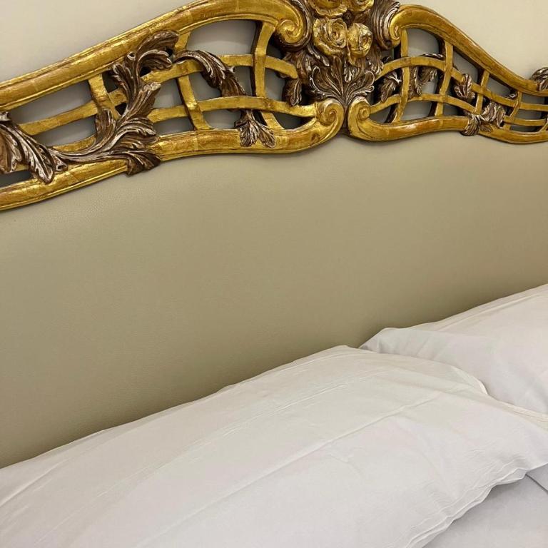 Re Umberto 311 - Appartamento con 2 Camere da Letto - 31