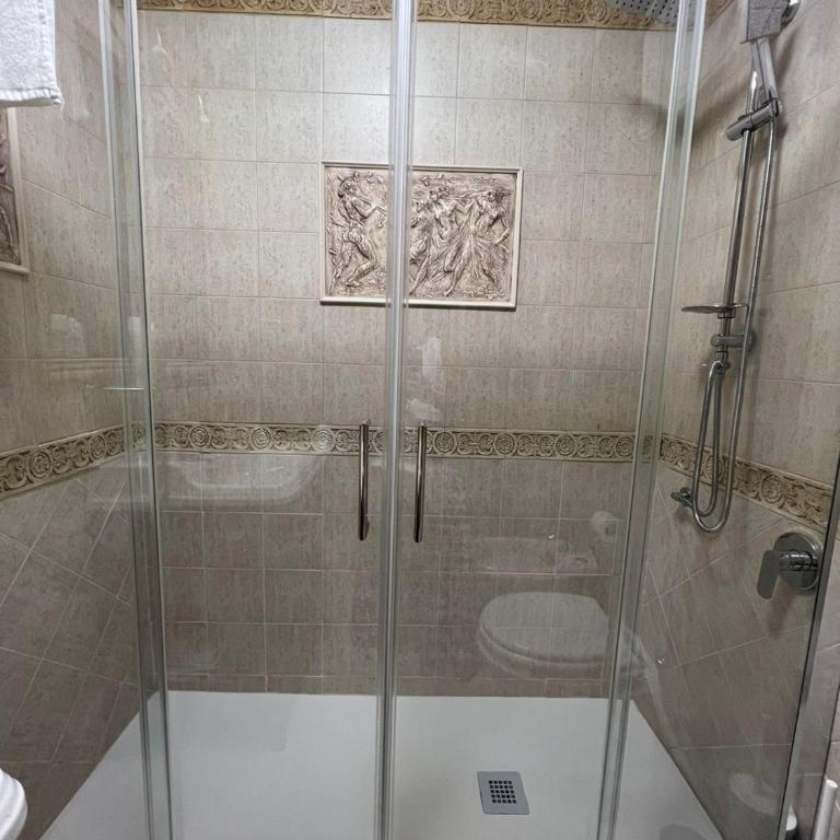 Re Umberto 311 - Appartamento con 2 Camere da Letto - 16