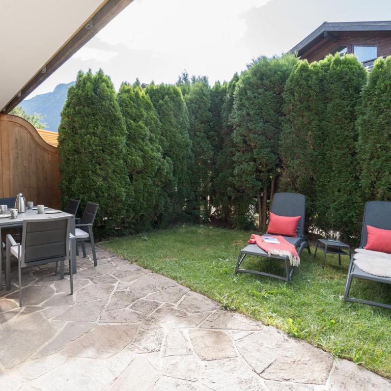 Chalet Nordic - Apartment mit Blick auf die Berge - 16