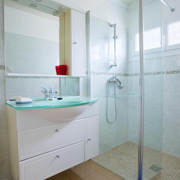 Maison familiale avec jacuzzi, quartier calme - Casa de 4 dormitorios - 3