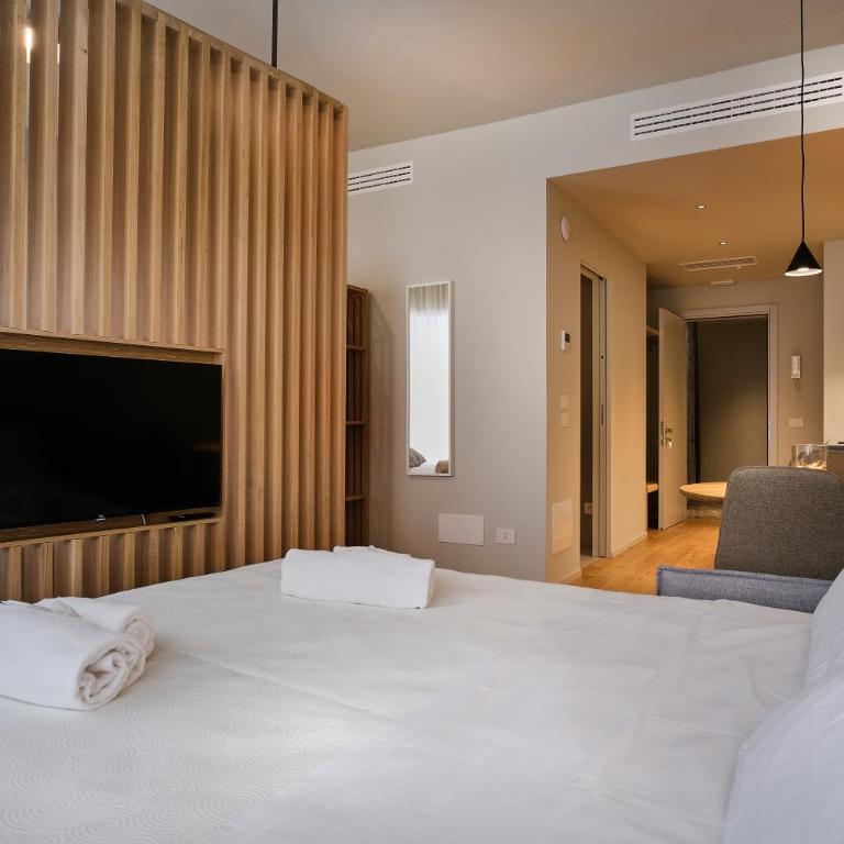 Suites ZENARI - One-Bedroom Apartment - 17