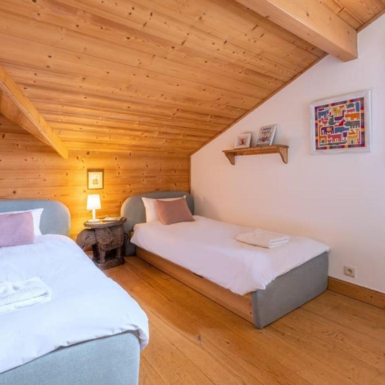 Chalet Les Granges - 4 Bedrooms with Jacuzzi and BBQ - By Cozee Rentals - Chalet - 14