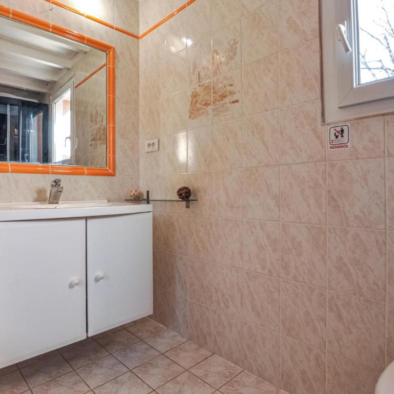 Pet Friendly Home In Les Adrets - Casa Vacanza con 5 Camere da Letto - 34