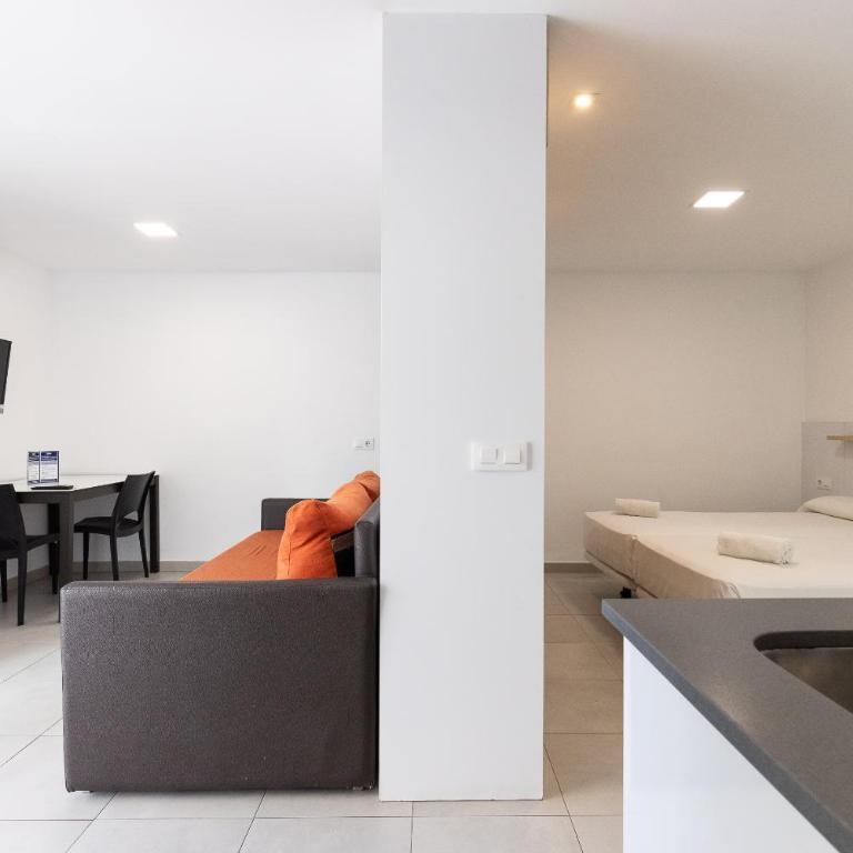 Rentalmar Aries Plus - Superior Apartment - 17