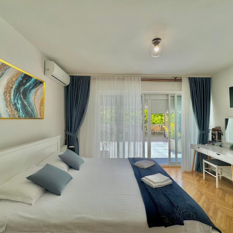 FOR-A Apartmani - Double Room - 16