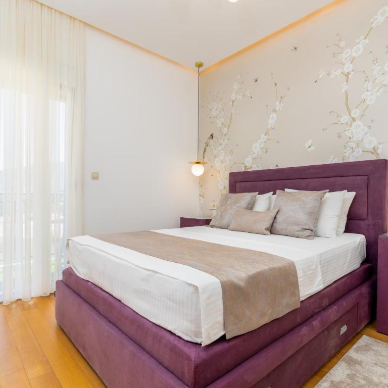 Apart hotel KATUNJANIN - Two-Bedroom Apartment with Balcony and Terrace - 7