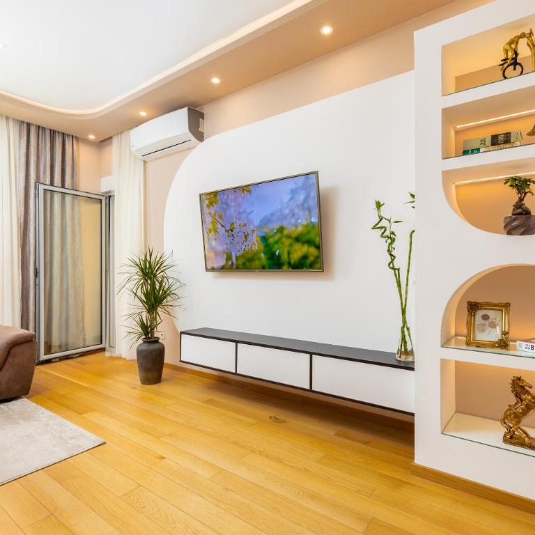 Apart hotel KATUNJANIN - Two-Bedroom Apartment with Balcony and Terrace - 9