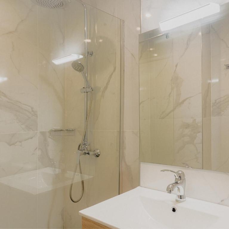 Happy House - Downtown Apartment - Apartamento de 3 dormitorios - Planta Alta - 11