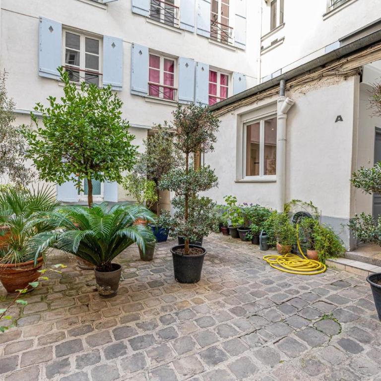 GuestReady - Élysée Palace Marble Haven - Studio - 7