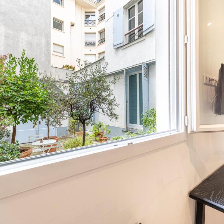 GuestReady - Élysée Palace Marble Haven - Studio - 11