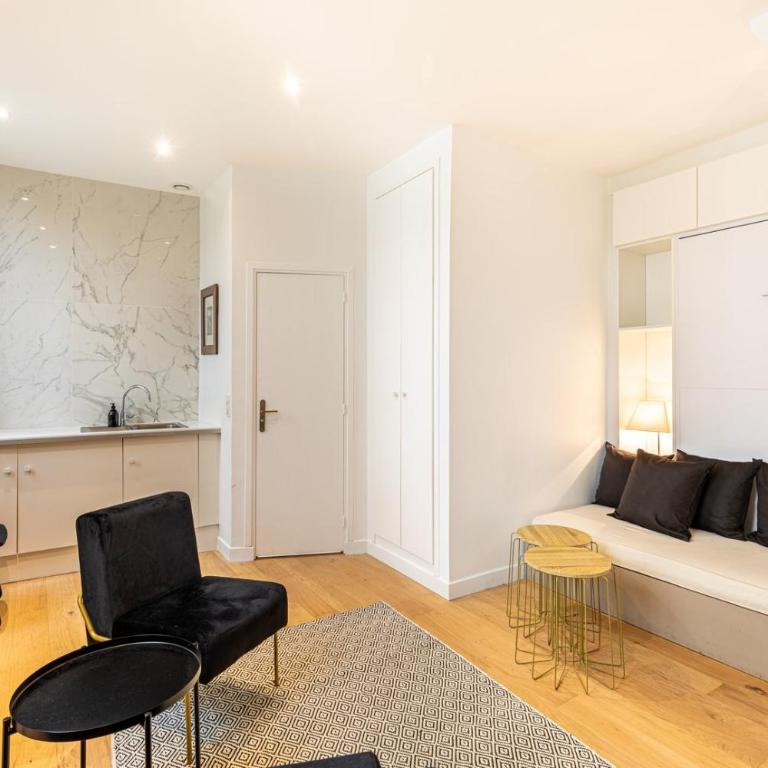 GuestReady - Élysée Palace Marble Haven - Studio - 8