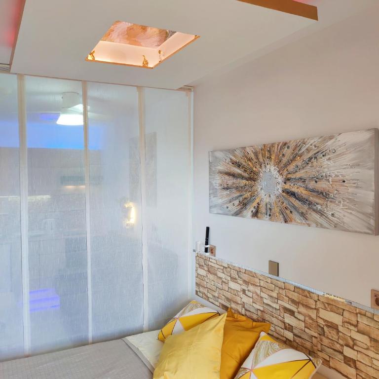 Lovely apartment top views, heated pool, great location - Apartamento de 1 dormitorio - 11