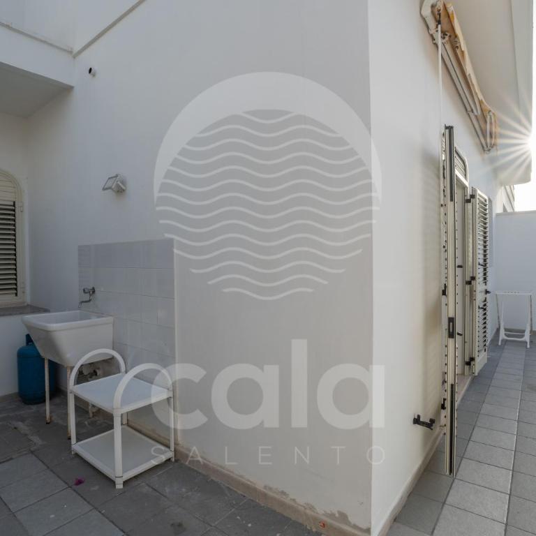 Villa Waterfront By Cala Salento - Six-Bedroom House - 22