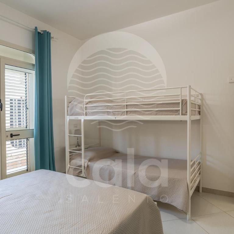 Villa Waterfront By Cala Salento - Six-Bedroom House - 26