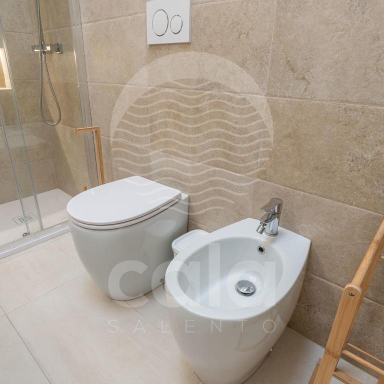 Villa Waterfront By Cala Salento - Six-Bedroom House - 39