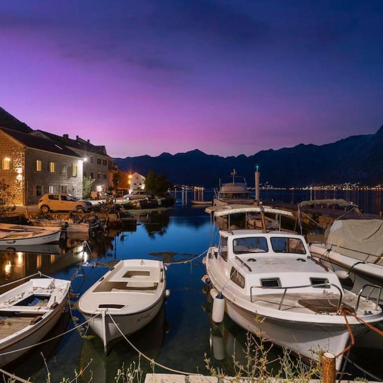 Seaside Stone House - Bella Vista - Three-Bedroom House - 30