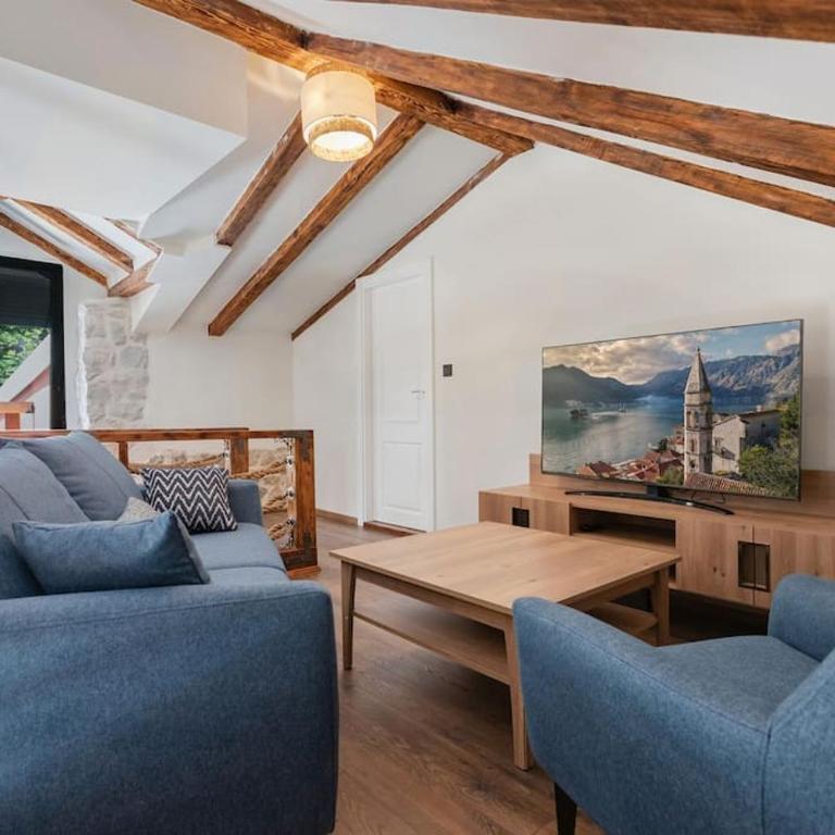 Seaside Stone House - Bella Vista - Three-Bedroom House - 31