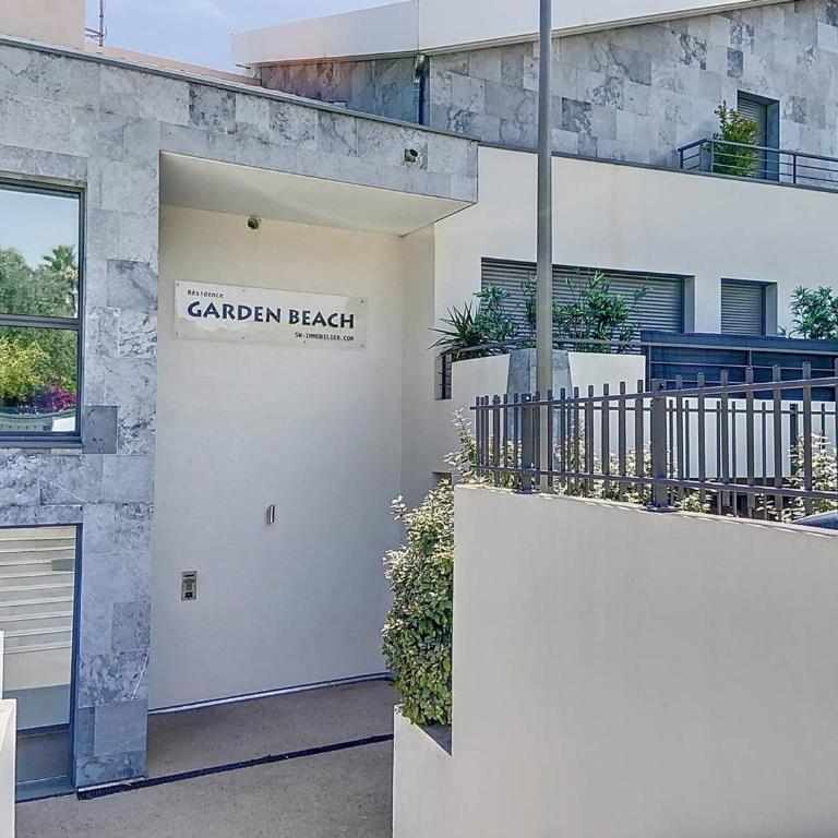 Appartement à 150m plage des Lecques, climatisé, piscine, terrasse, 2 chambres, parking - 4 étoiles - FR-1-770-29 - Appartement - 5