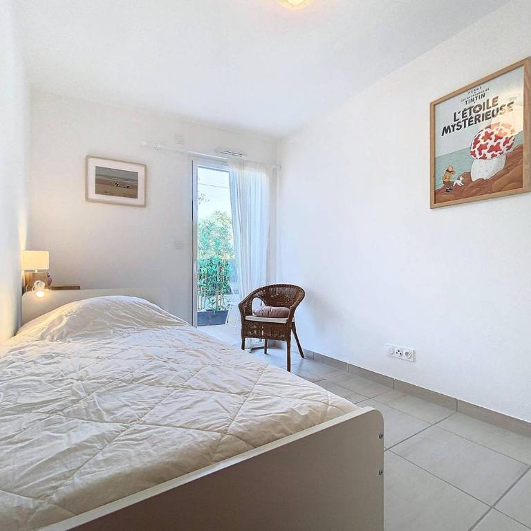 Appartement à 150m plage des Lecques, climatisé, piscine, terrasse, 2 chambres, parking - 4 étoiles - FR-1-770-29 - Appartement - 16