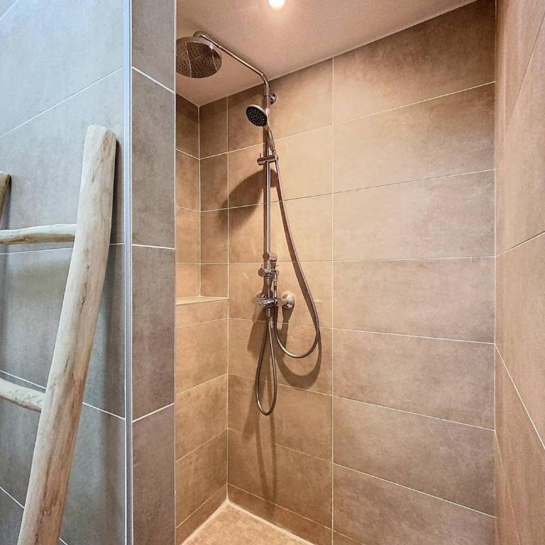 Appartement à 150m plage des Lecques, climatisé, piscine, terrasse, 2 chambres, parking - 4 étoiles - FR-1-770-29 - Appartement - 21