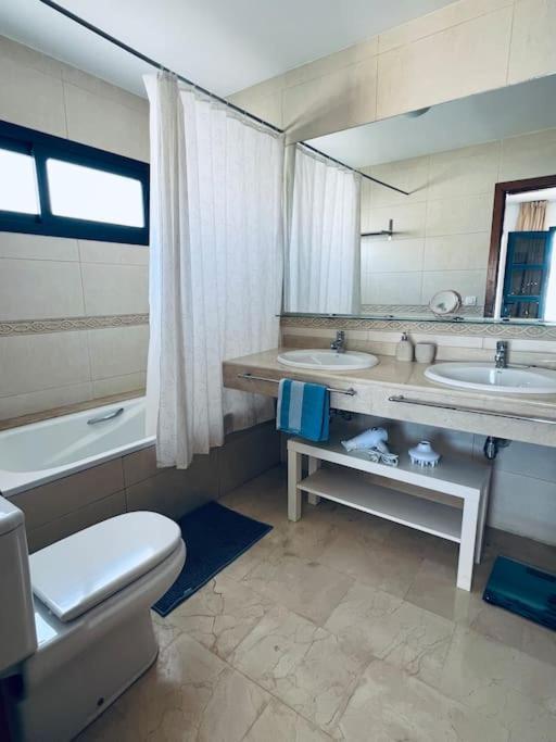 Lovely Villa Danielle - Three-Bedroom Villa - 19