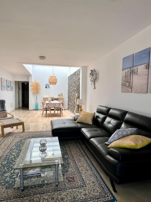 Lovely Villa Danielle - Three-Bedroom Villa - 31