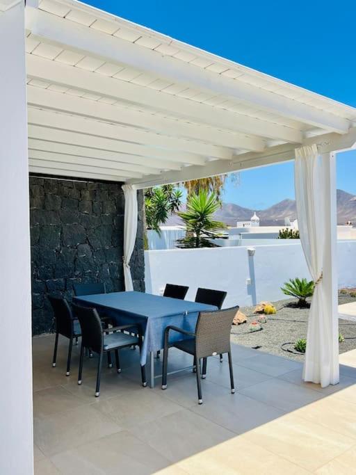 Lovely Villa Danielle - Three-Bedroom Villa - 32