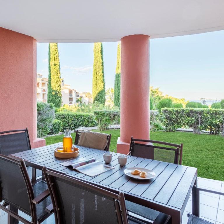 Village Pierre & Vacances Cap Esterel - One-Bedroom Apartment with Sleeping Alcove, Air Conditioning and Terrace (6 People) - Sea View - 2