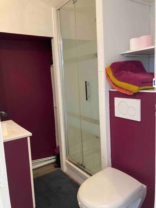 Coeur de ville, balcon & parking gratuit - Appartement 2 Chambres - 6
