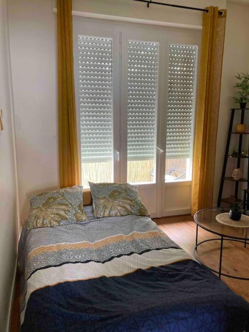 Coeur de ville, balcon & parking gratuit - Appartement 2 Chambres - 14