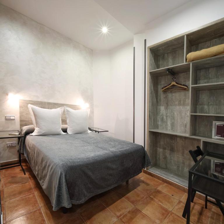 Hostal Las Fuentes - Interior Comfort Double Room - 2