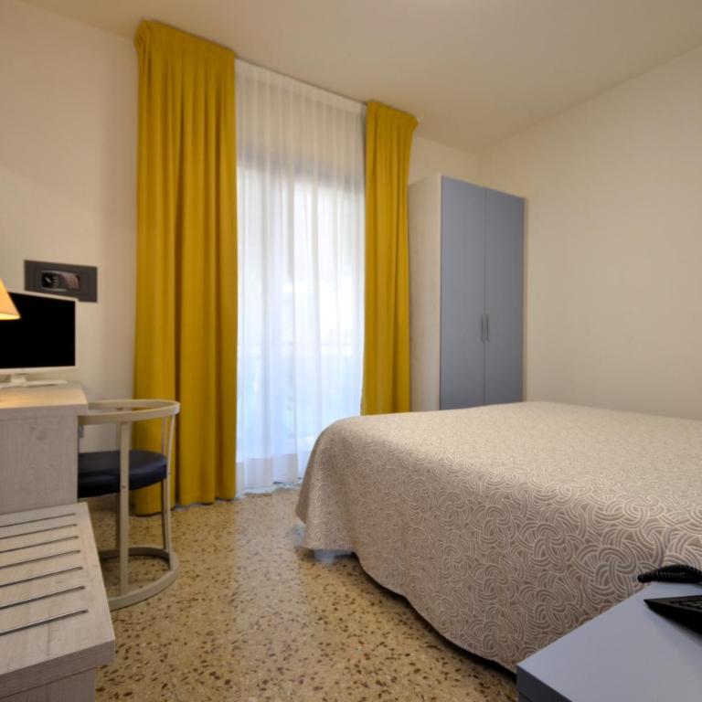 Olimpia Hotel & Aparthotel - Chambre Simple avec Salle de Bains Privative - 2