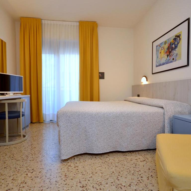 Olimpia Hotel & Aparthotel - Chambre Standard avec Balcon - 3