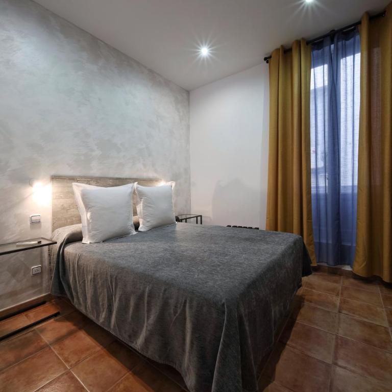 Hostal Las Fuentes - Interior Comfort Double Room - 13